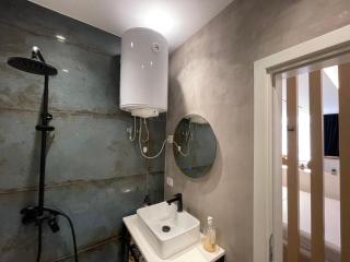 Blue Studio Apartment - 6