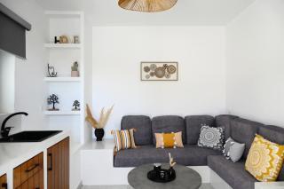 Beachfront cycladic suite Irene Apartments boutique hotel - Kanala - 3