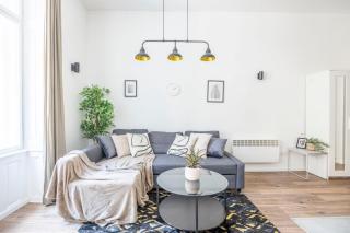 Charming & Cozy Central 1BEDRM Suites - 9
