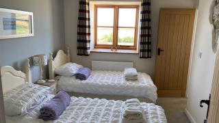 East Trayne Holiday Cottages - 2