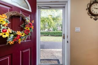 Antique Charm Meets Modern Comfort 3br - Kettering - 4