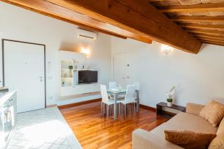 Mansarda Vespucci - Parcheggio Auto - 6