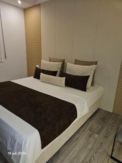 Alidas Gold Apartment 1 - 2