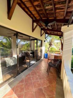 Stylish & Comfortable Condo With Balconies - Liberia - 2