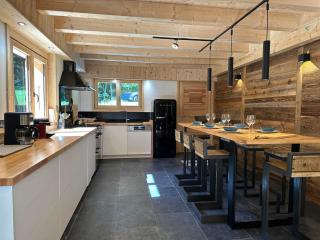 Chalet confortable avec cheminée et terrasse à Samoëns - FR-1-624-5 - 1