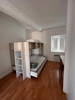 18 Rue Général Périer - Nîmes - 8
