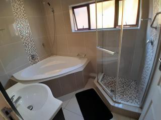 Nicolai Manor - Durban - 4
