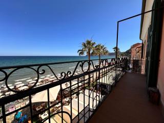 Fronte Mare Ideale - Alassio - 5
