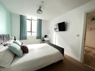 Central Birmingham Modern Apt - Birmingham - 9