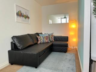 Central Birmingham Modern Apt - Birmingham - 4