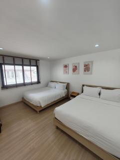 Merry house บ้านพักริมหาดบางแสน - Bang Saen - 1