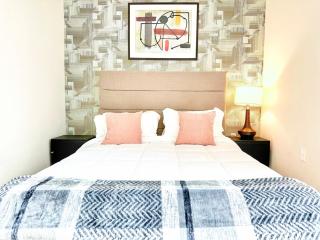One Bedroom Apartment Wbalcony And City Views! - San Diego - 7