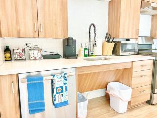 The Leo - One Bedroom Apartment W Private Balcony - San Diego - 1