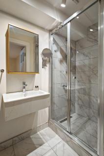 Charming Bright Modern Design 1bd Home #282 - Istanbul - 3