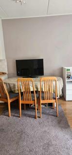 Good location by the Easton - 8