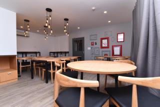 Townhouse Rudra Inn Near Chhatarpur Metro Station - New Delhi - 1