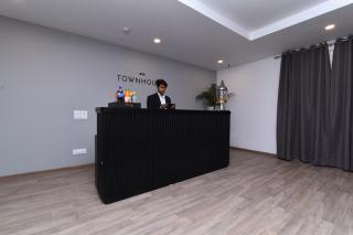 Townhouse Rudra Inn Near Chhatarpur Metro Station - New Delhi - 9