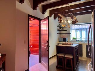 Spacious Centro Gem, Garage Jacuzzi, Near Rosewood - San Miguel de Allende - 6