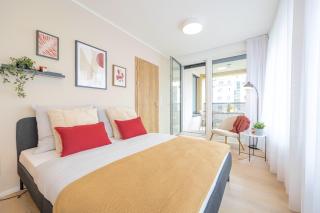 Bright 2BR - 4th floor, Balcony, Free Parking by Gravity Prague - Praga - 0