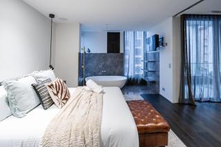 Luxury Melbourne CBD Apt in Iconic QT Building - Melbourne - 9