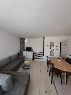 Triple Room with Terrace City View and Shared Bathroom - Rooms GEA - 0