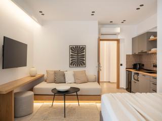 Anemelia way of living - Naousa - 0