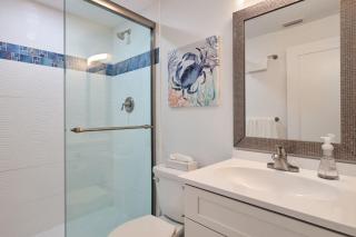 A Little Beach of Heaven- Beachfront Condo in Fort Myers Beach - 7