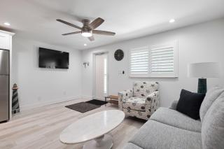 A Little Beach of Heaven- Beachfront Condo in Fort Myers Beach - 3