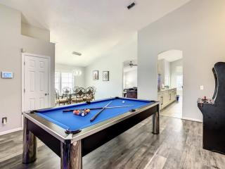 Hampton Lakes Vacation Pool Home - Davenport - 7