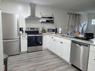 Renovated 2 Bed Walltown Home Walk To Duke! B - Durham - 9