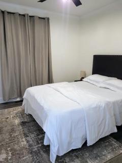 Renovated 2 Bed Walltown Home Walk To Duke! A - Durham - 5