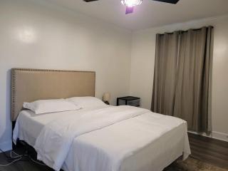 Renovated 2 Bed Walltown Home Walk To Duke! A - Durham - 4