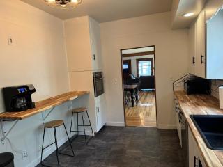 The Brewery House-Best Location! - Sidney - 9