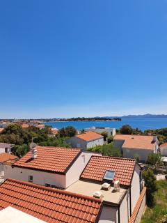 M&M Luxury Apartments - Petrcane - 8