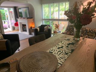 Gezellige ruime Cottage, privé, 2 slaapkamers, hond welkom! - Hattemerbroek - 0