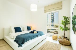Cozy 1br Apartment In Waters Edge, By Voyage - Abu Dhabi - 1