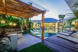 Luxurious 6 Br in Canggu 400m to Finns Beach - 5