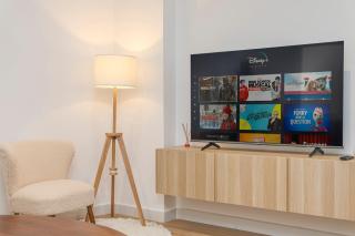 Luxurious & spacious 4BR apt next to Cathedral - 7