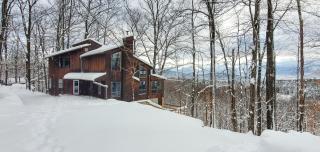 5 Star Gorgeous Cliffside Chalet with Panoramic Views - Tannersville - 8