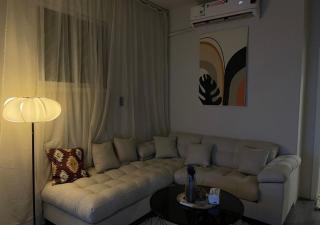 شقة بغرفة نوم و صاله بموقع مميز23 - Riade - 9