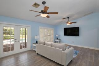 Gorgeous Ranch Style Pool Home on One Acre Lot - 5