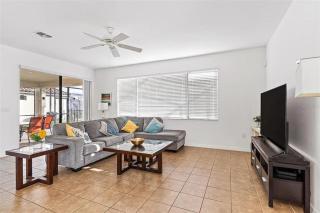 Grand Exclusive 4BR Pool Home near Disney Parks - 2