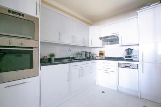 Beautiful 1 Bedroom Luxury Apartment next to Champs-Elysées - PC62A - 4