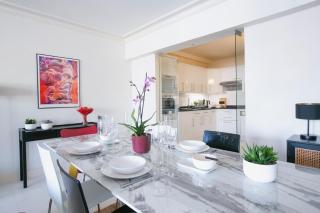 Beautiful 1 Bedroom Luxury Apartment next to Champs-Elysées - PC62A - 5