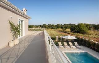 4 Bedroom Gorgeous Home In Zminj - Žminj - 1