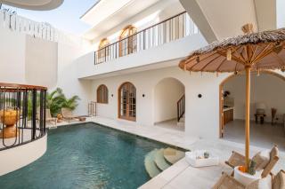 Azure Luxe Boutique Villa in Canggu-Pool Side 2 - Canggu - 0