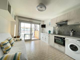 T2 avec loggia vitrée, terrasse, parking à Sète - FR-1-338-589 - Sète - 8