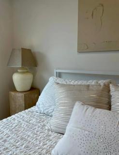 Stylish Downtown Studio Views & Top Amenities - San Diego - 3