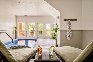 Luxurious Zen Cabin with Private Indoor Pool, Arcade, Hot Tub, Arcade, Bbq & Movie Projector - Sevierville - 9