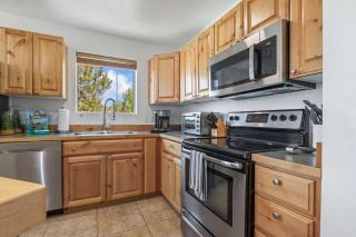 Fox Bay N203 by Moose Management - 3